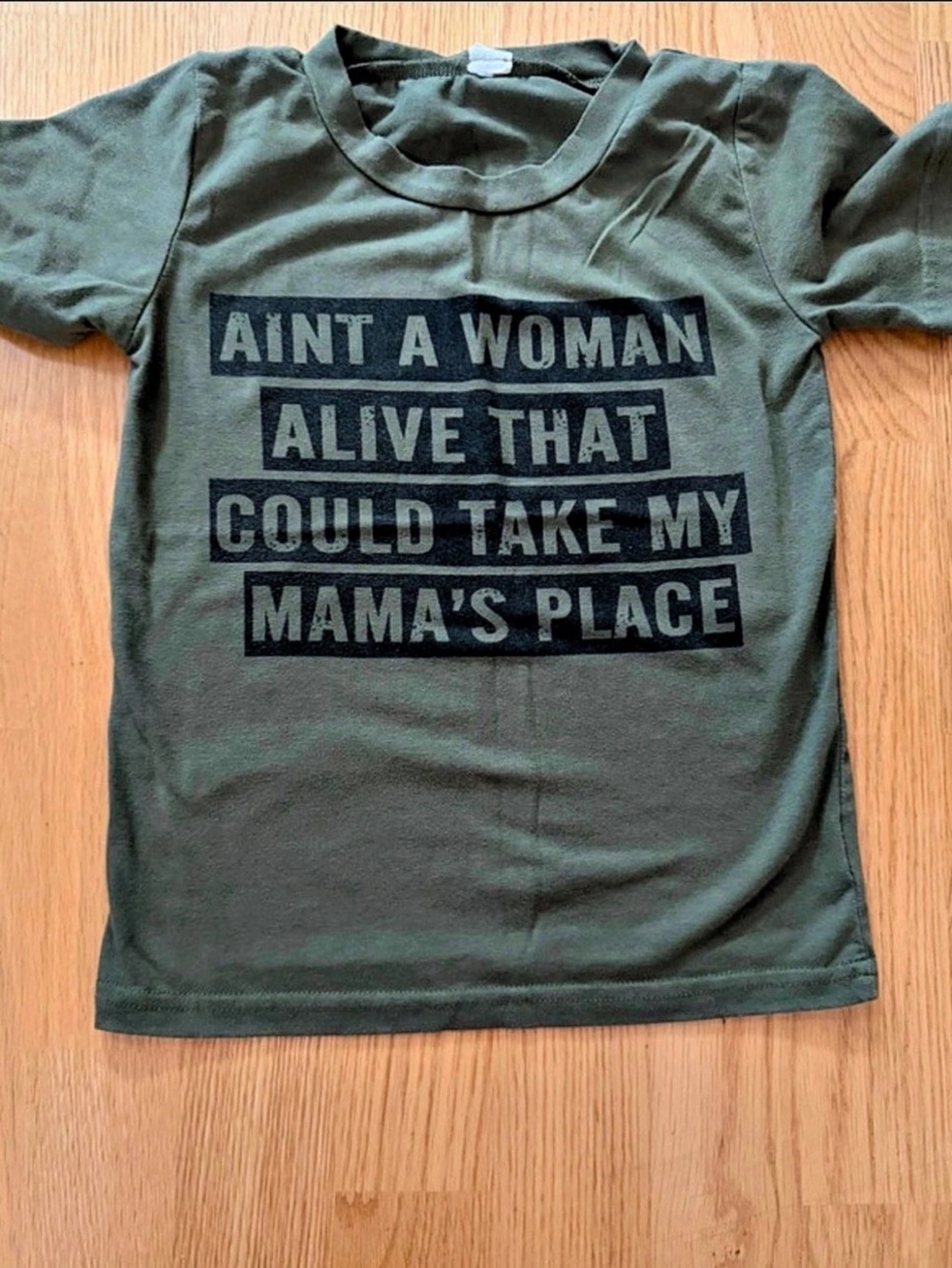 Graphic Short Sleeve Tee in Green